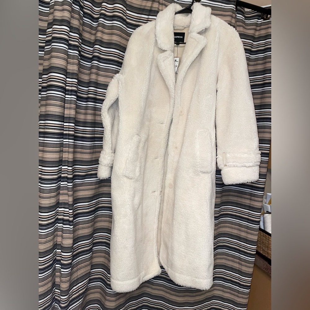 Express women cream peacoat NWT medium